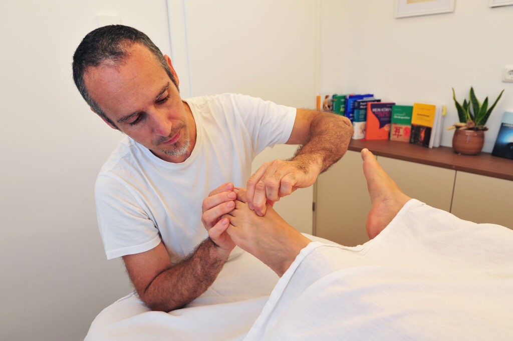 Fussreflexzonen-Massage • Heilmassage Raphael Höbart